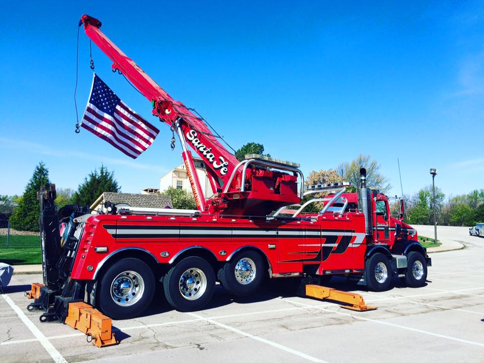 24/7 Heavy Duty Towing Kansas City KS