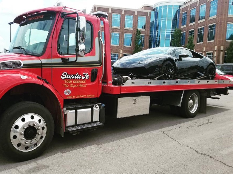 Kansas City exotic vehicle towing